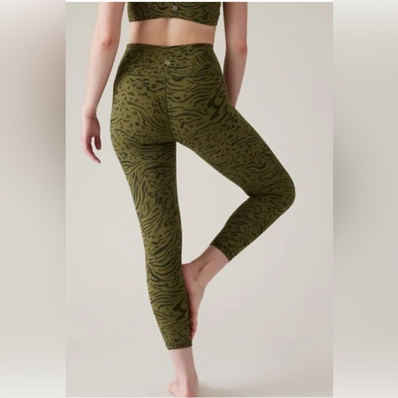 Athleta Pants - NWOT Athleta Transcend 7/8 Tight Animal Print Olive Green leggings